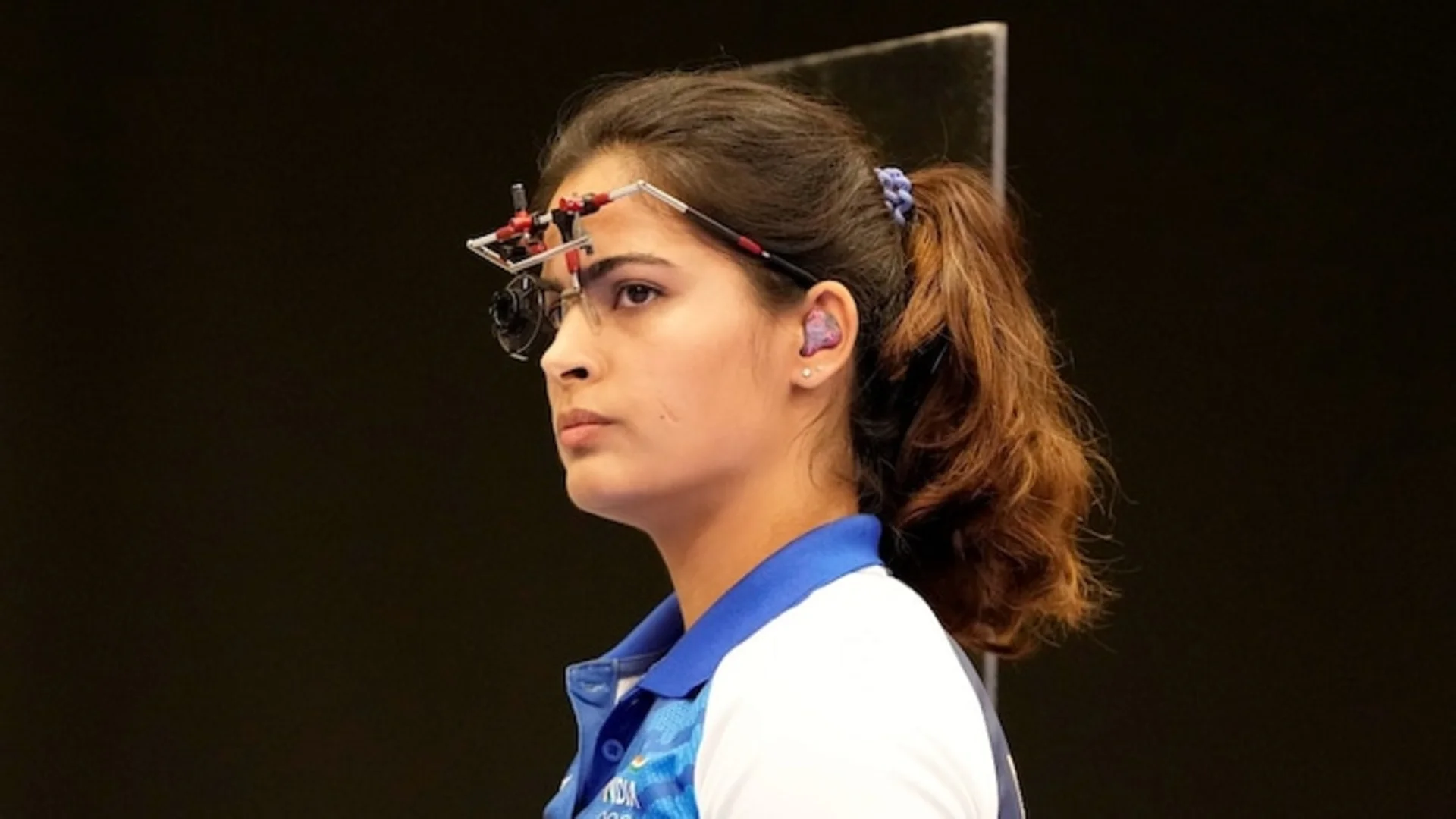 Olympic Medalist Manu Bhaker Focuses on Sports, Dismisses Bollywood Rumors