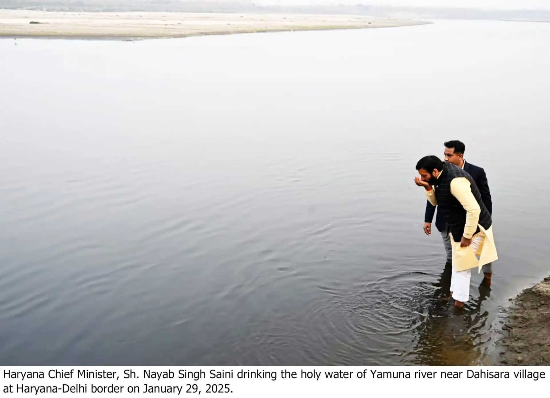 Haryana CM Drinks Yamuna Water to Counter Kejriwal's Pollution Claims