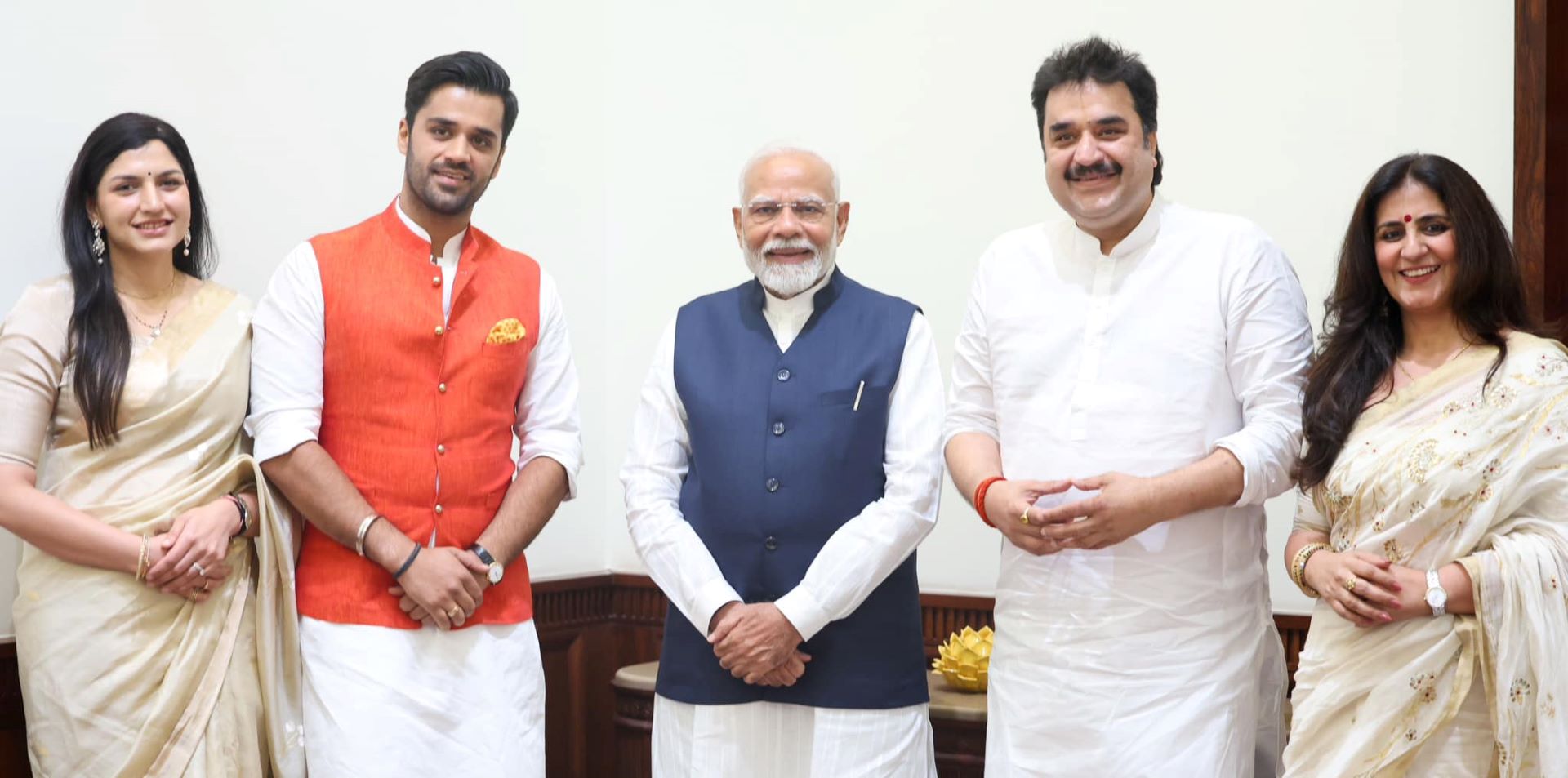 Former Haryana MP Kuldeep Bishnoi Meets PM Modi: Discusses Wildlife Protection and State Elections